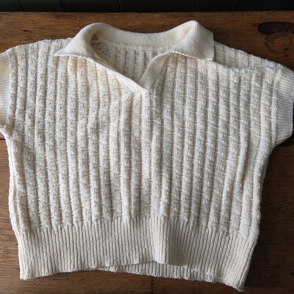 Sweaters - Cropped Knit Sweater